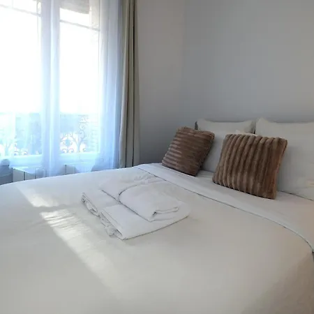 Apartment Au Coeur De Marais Dans Centre De Paris
